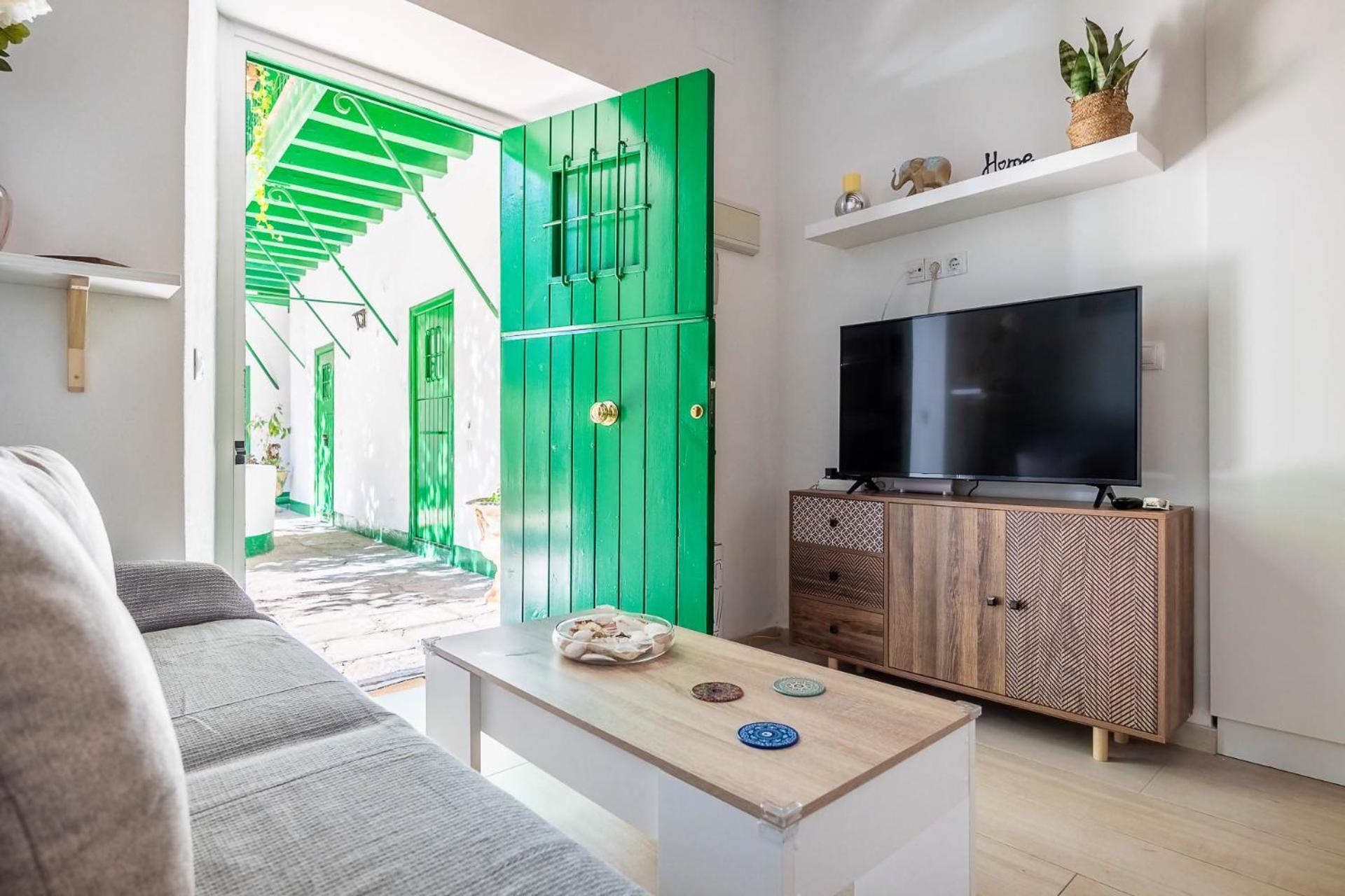 Comfy Away - Estudio En Patio De Vecinos En Setas *